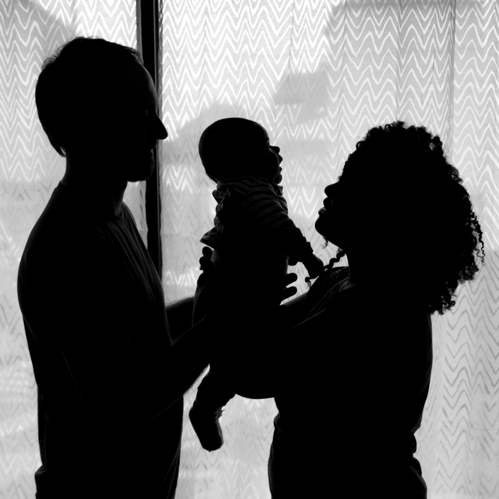photographe bébé famille le Havre Normandie contre jour