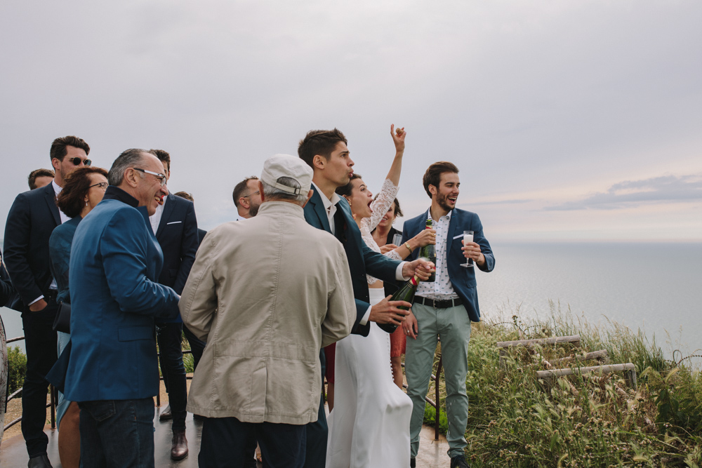 photographe de mariage en Normandie champagne côte de la vierge